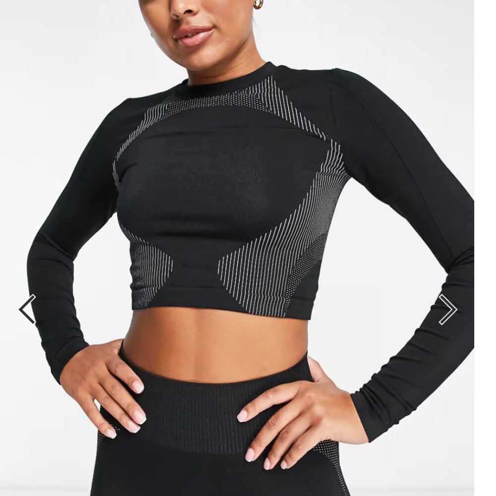 HIIT Black Long Sleeve Workout Top